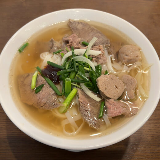 ホァングン　特製フォー